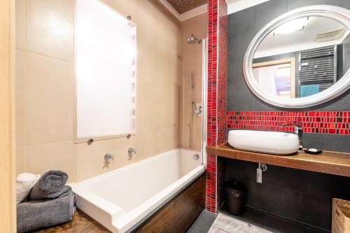 Brera Hideaway - Elegant 2BDR a 150m M2 Moscova