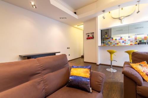 Brera Hideaway - Elegant 2BDR a 150m M2 Moscova