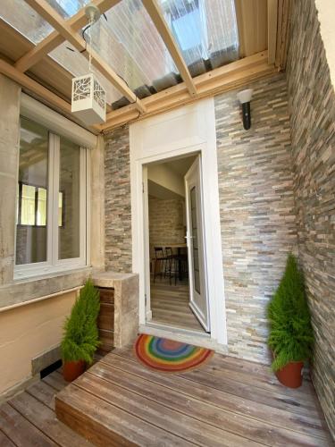 Lovely apartment with patio
