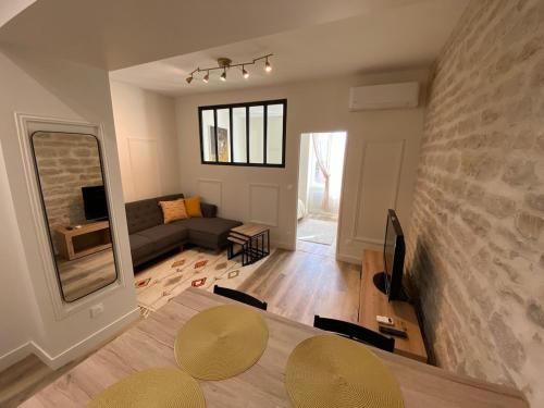 Lovely apartment with patio