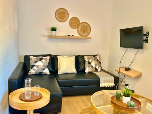 Ocean Sesimbra - Seaview Apartment Just a 5-Minute Walk to the Beach