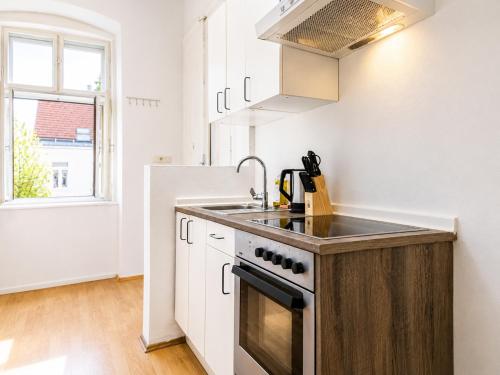 Comfortable 2BR Apartment Near Burggasse