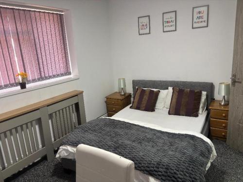 Gallery image of Ensuite room dudley in Dudley