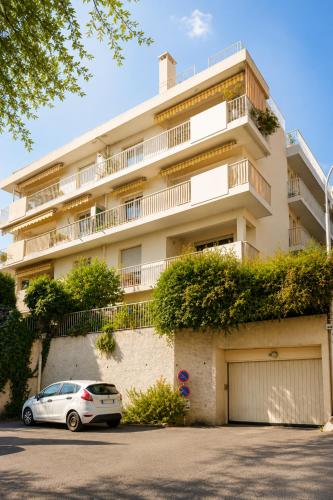 Havre de paix à Nice Cimiez -T4 en rez-de-jardin