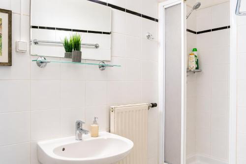 Cozy 2BR Apartment Very Central, Ideal for Long Stays
