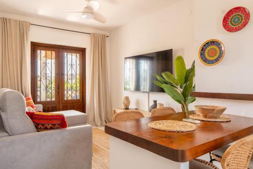 Stunning Ifach & Sea Views Stylish Casa Sonedo