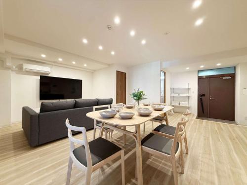 Tokaichi BLD by b hotel - 2BR Apt with Kitchen near Peace Park Walk to Tram