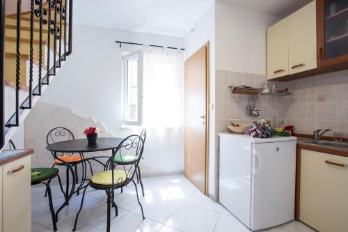 Kuchyň nebo kuchyňský kout v ubytování Cvita´s charming place