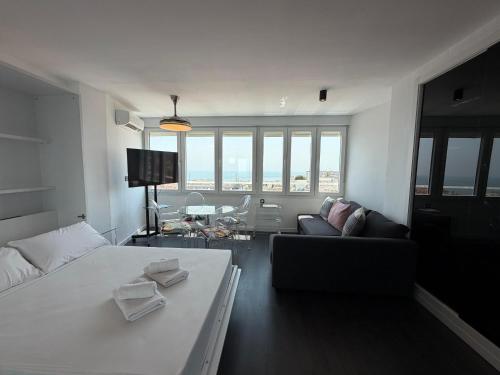 Casa Dalias II - Sea View Studio Downtown