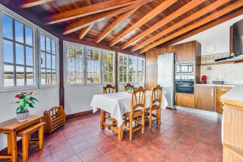Home2Book Tejera Peaceful Home with BBQ Terrace