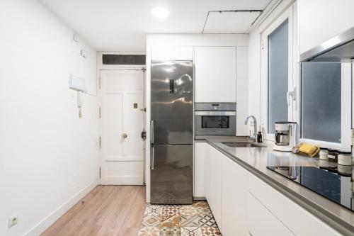 Velazquez Suites Executive 2BR Apartment ALQUILER TEMPORAL