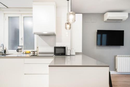 Velazquez Suites Executive 2BR Apartment ALQUILER TEMPORAL