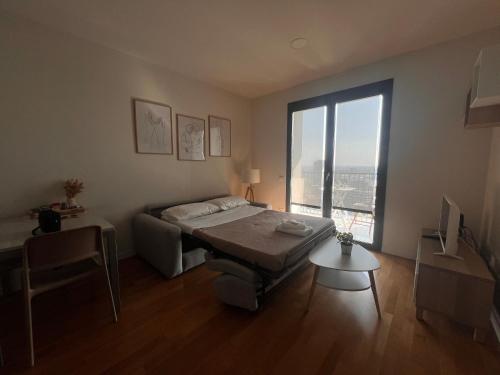 Milan Skyline Apartment - A 22nd-Floor
