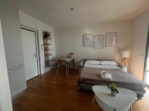 Milan Skyline Apartment - A 22nd-Floor