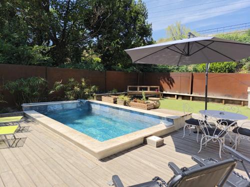 Détente en Provence, Maison avec piscine privée, parking, billard, Centre