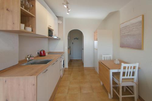 WELCS Estudio 421 EMP con balcon frente al mar