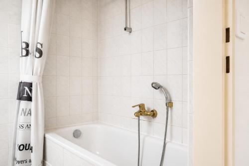 Stylish 3BR Apt with LR near Wiener Stadthalle