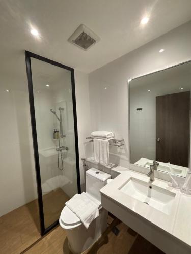 ห้องน้ำของ 35 Bow Hotel