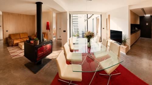 Luxury house, Private Rooftop Jacuzzi with view on Tagus & Monuments