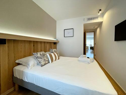 New 2 Bedrooms with Terrace by Viva Riviera