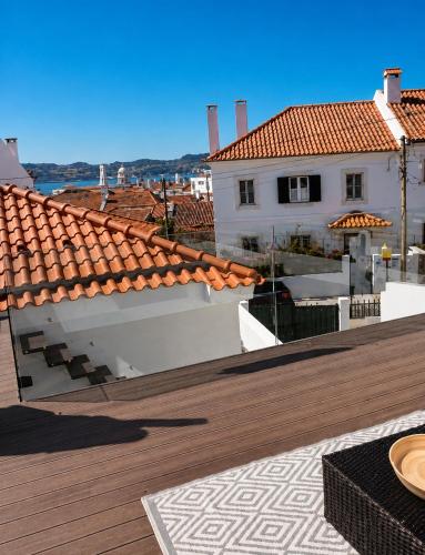 Luxury house, Private Rooftop Jacuzzi with view on Tagus & Monuments