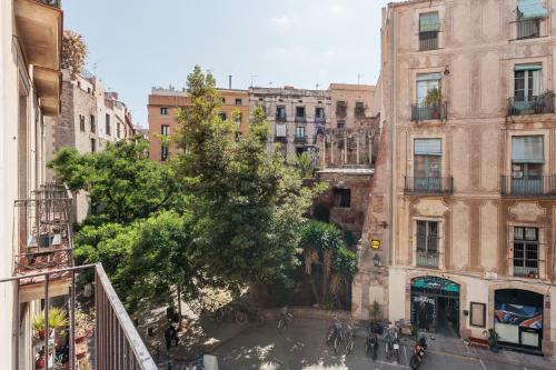 Gothic Quarter, beautiful views of the Roman wall!