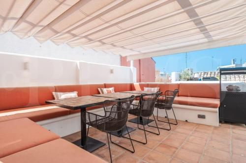 Peaceful 4BR Townhouse with Rooftop Terrace REMS