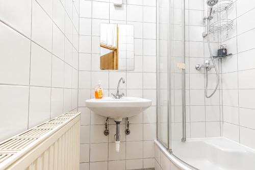 Affordable Apartment Near Wiener Stadthalle