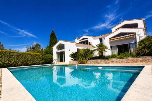 Villa Casa De La Luz - Luxury Pool Villa in Montpellier