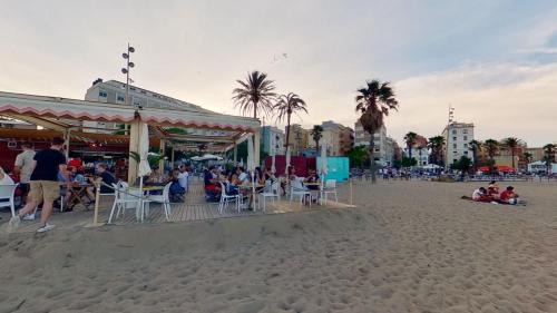 Barceloneta 2BR Balcony Near the Beach
