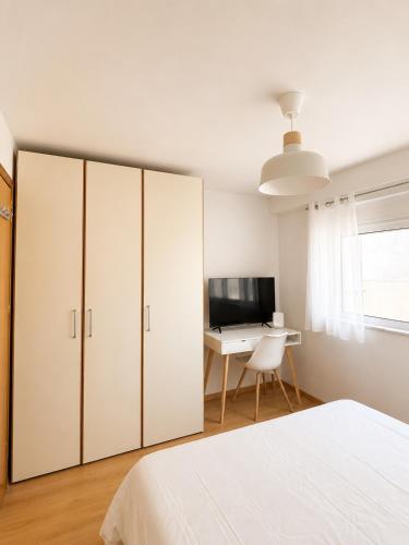 Downtown View Apartment - Rhodes