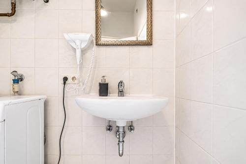 Modern Three Bedroom Apartment Close to Stadthalle