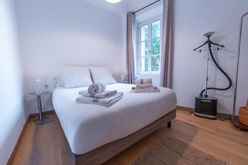 Appartement, 2 pièces Traversant, Balcon, Cannes & Forville & Suquet