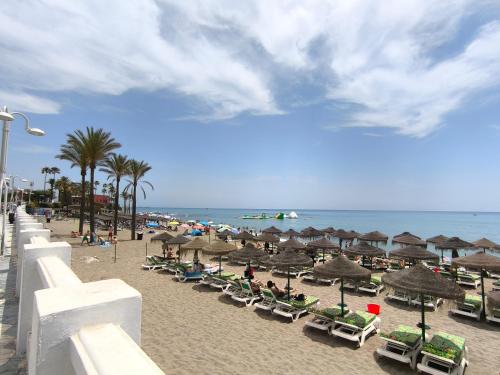 BenalSuite estudio, piscina y playa en BenalBeach, Benalmadena