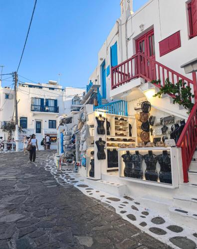 Cycladic Apartment in the Heart of Mykonos Town