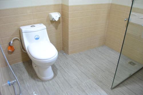 Ένα μπάνιο στο Hotel Sea Uttara