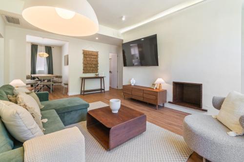 Barcelona Stadium Signature Apartment