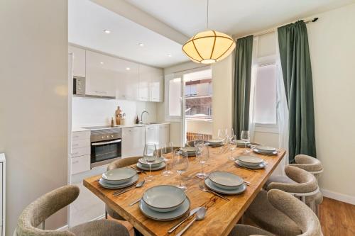Barcelona Stadium Signature Apartment