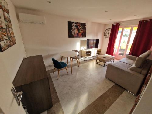 Libération Apartement