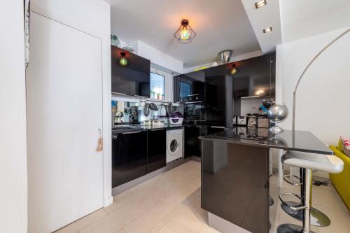 1-Br Cannes East Residence with Swimming Pool