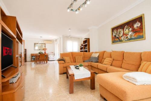 Spacious apartment in downtown Calpe
