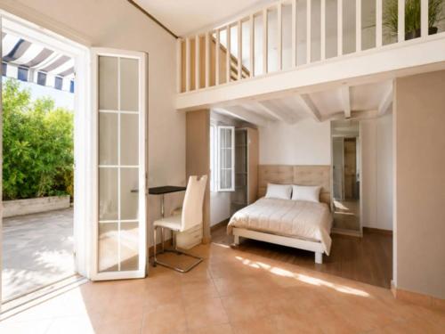 Studio moderne Cannes centre 65 m² balcon
