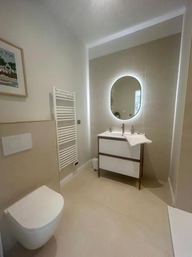 Magnifique appartement 2 personnes 5minpiedplage terrasse parking clim