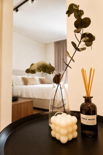 Manto Boutique Studio, walk to the Acropolis