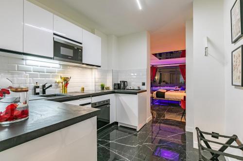 Trocadero Suite Private Jacuzzi