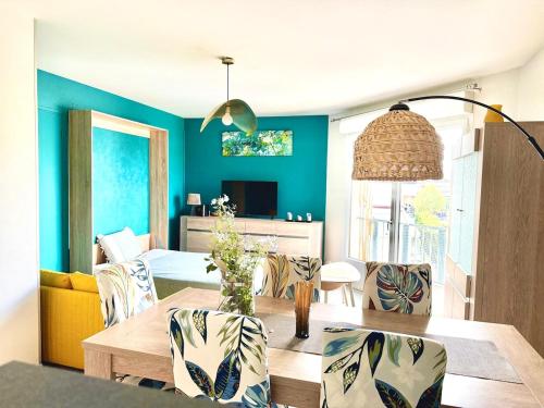 Juan-les-Pins Beachside 1BR Apartment, Air Conditioned, parking place