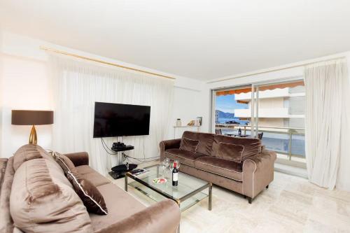 Cannes Two Bedrooms by Sweet Accommodation