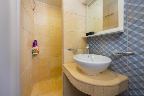 Casa Greca Private Yard, near Old Town, Prime Location