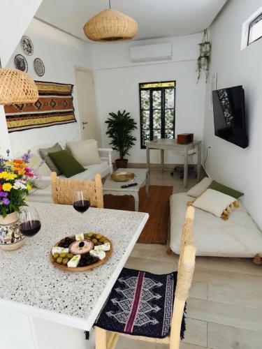 Casa Greca Private Yard, near Old Town, Prime Location