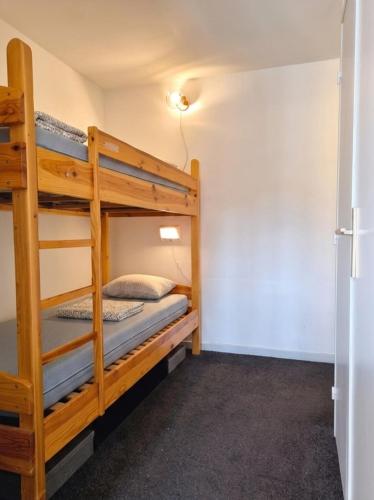 Studio à 35 m des pistes en bas du secteur 1800